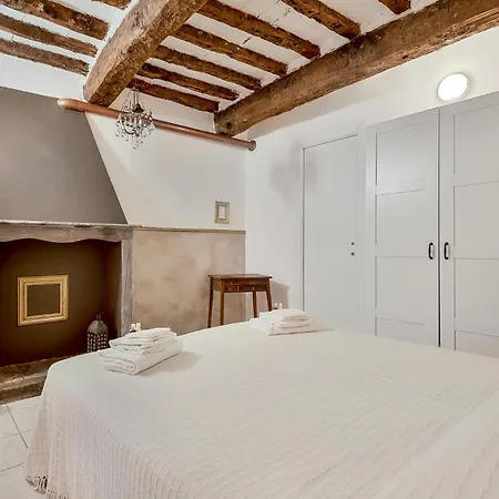 Attico E Nuvole Apartment
