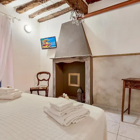 Attico E Nuvole Apartment